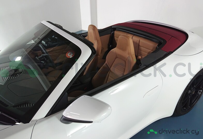 Porsche 911 White