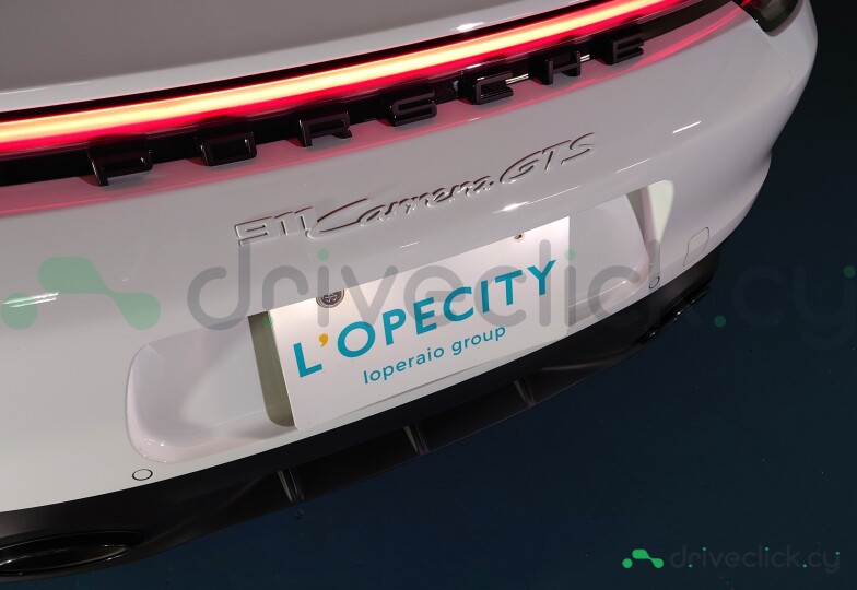 Porsche 911 White