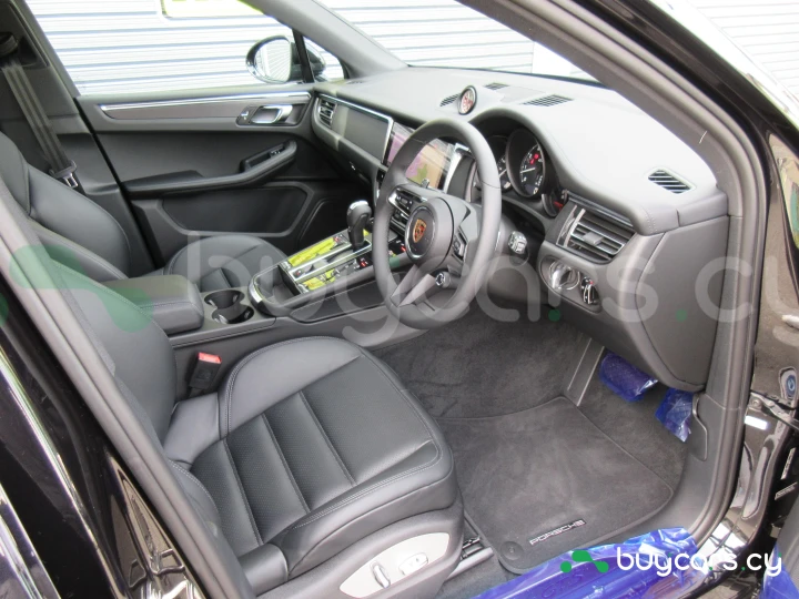 Porsche Macan Черный