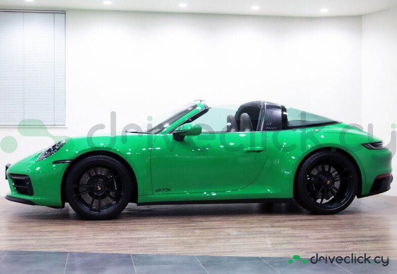 Porsche 911 Green