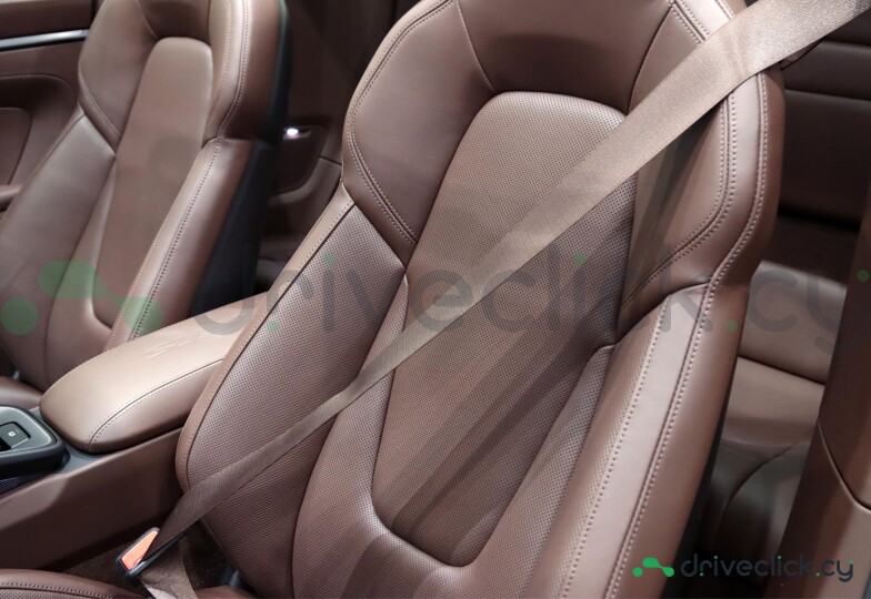 Porsche 911 Green