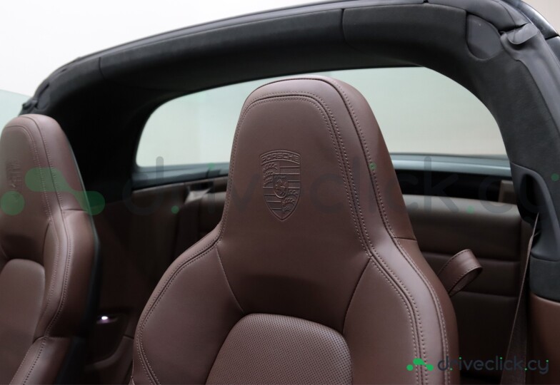 Porsche 911 Green