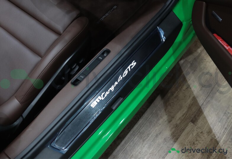 Porsche 911 Green