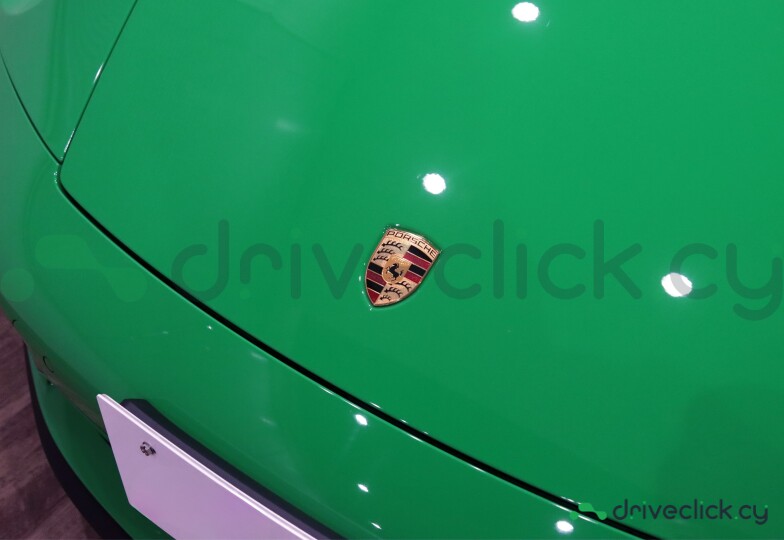 Porsche 911 Green