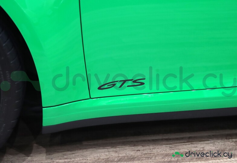 Porsche 911 Green