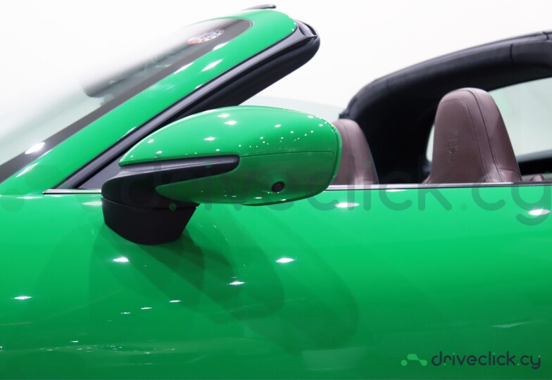 Porsche 911 Green