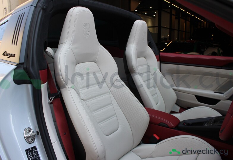 Porsche 911 White