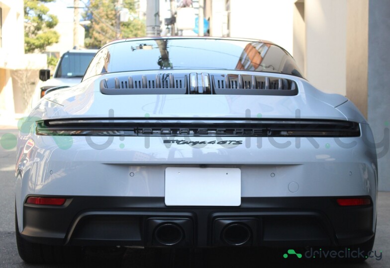 Porsche 911 White