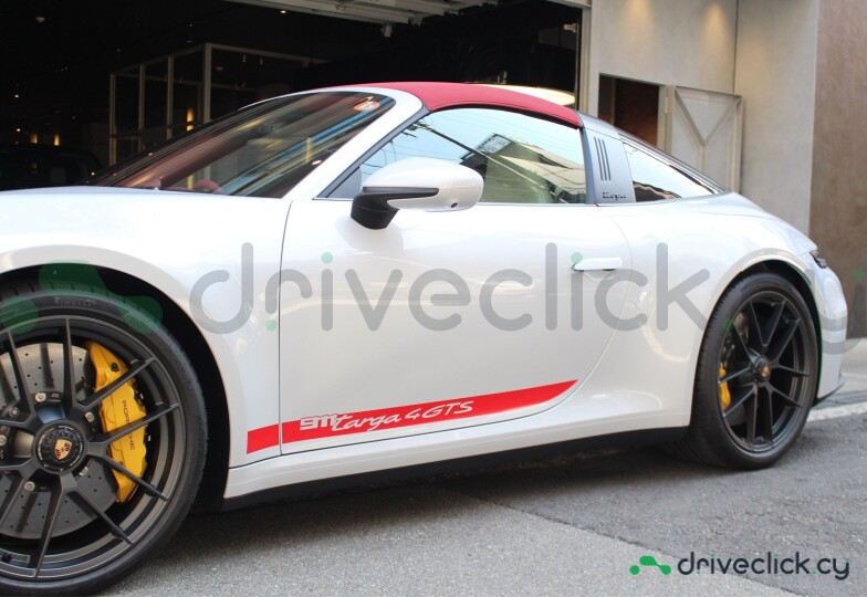 Porsche 911 White