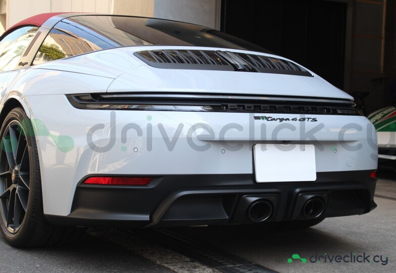 Porsche 911 White