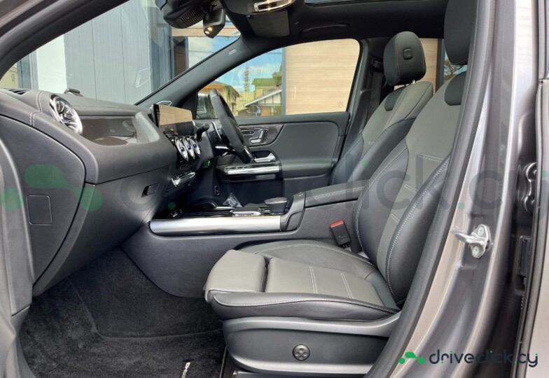 Mercedes GLA-class Grey