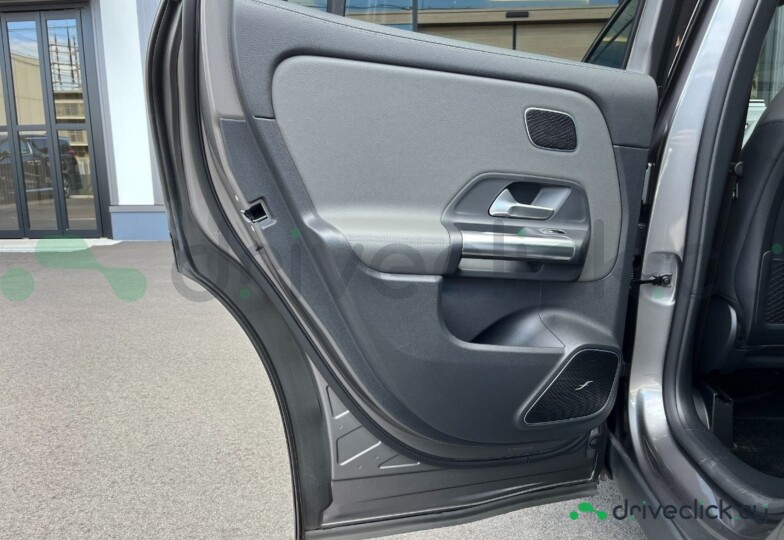 Mercedes GLA-class Grey