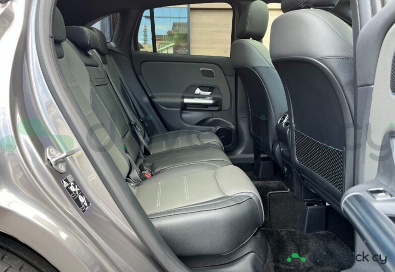 Mercedes GLA-class Grey