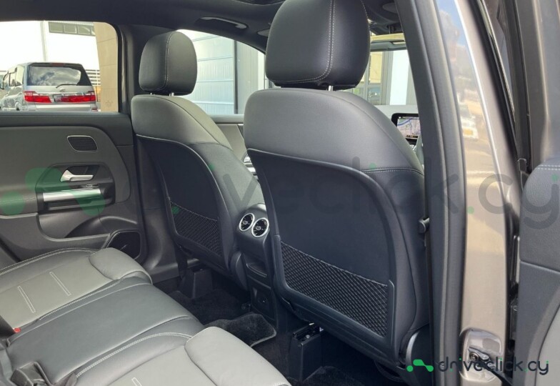 Mercedes GLA-class Grey