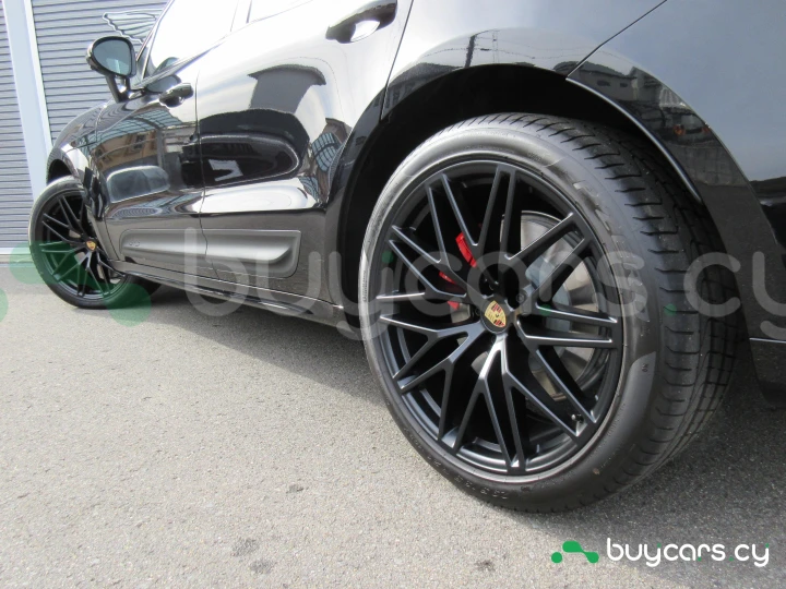 Porsche Macan Черный