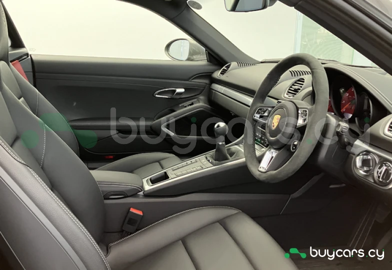 Porsche 718 Cayman Black