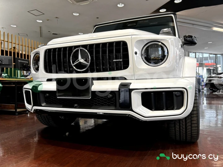 Mercedes G-class Белый