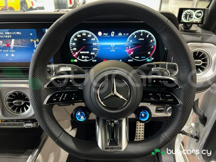 Mercedes G-class Белый