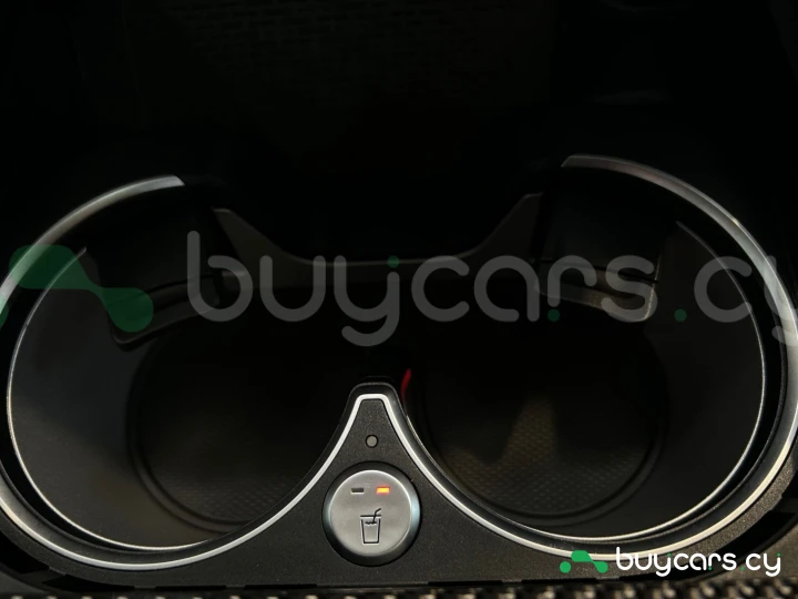 Mercedes G-class Белый