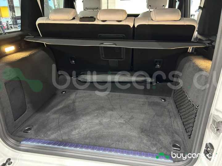 Mercedes G-class Белый