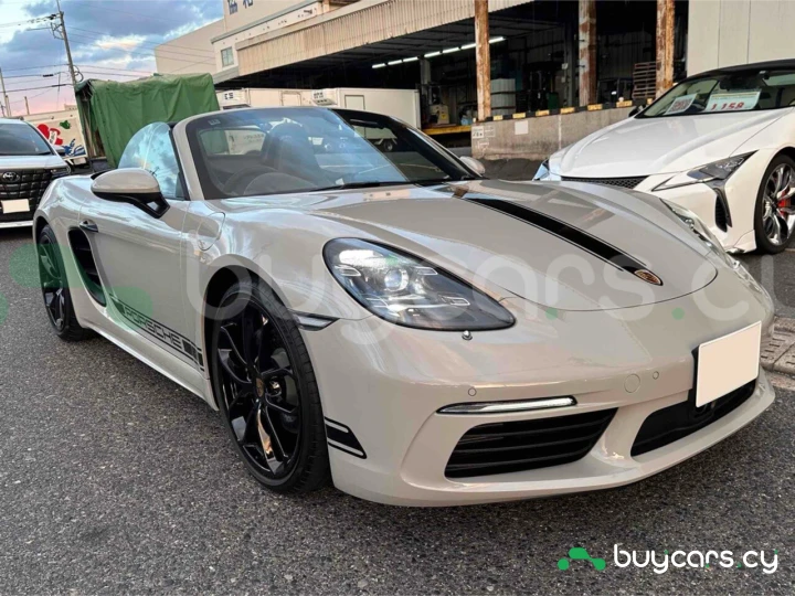 Porsche 718 Boxster White
