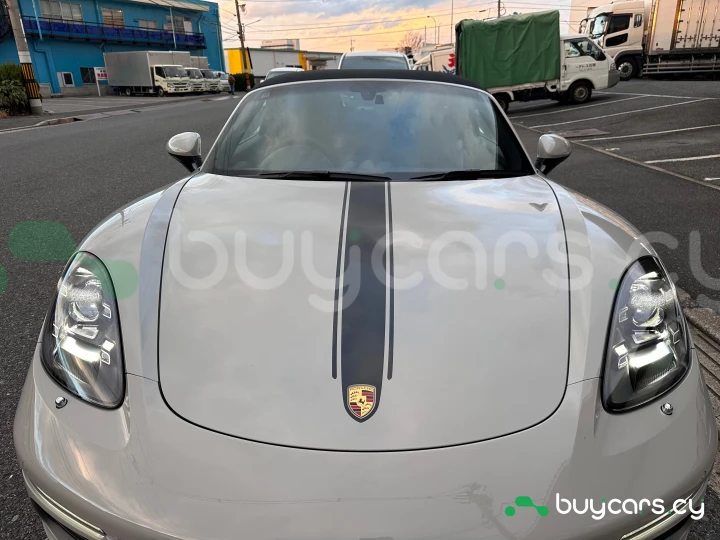 Porsche 718 Boxster White