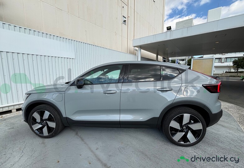 Volvo C40 Серый