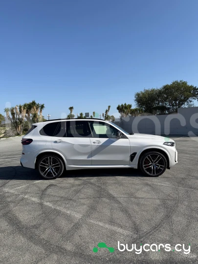 BMW X5 White