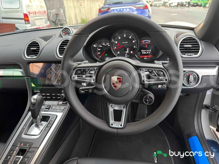 Porsche 718 Boxster White