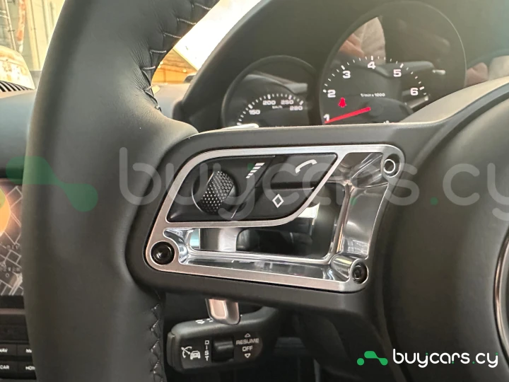 Porsche 718 Boxster White