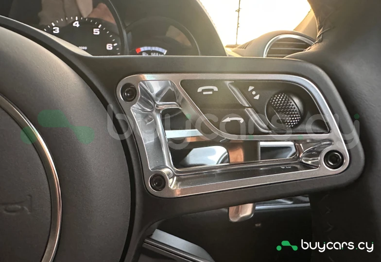 Porsche 718 Boxster White