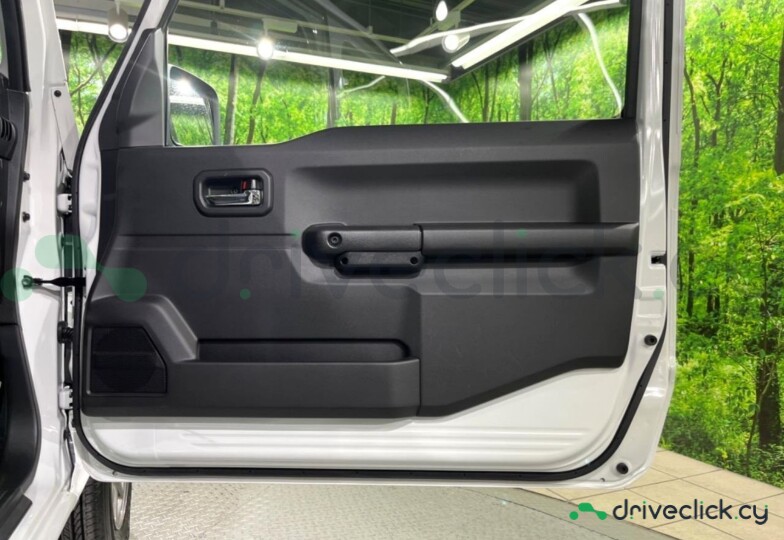 Suzuki Jimny White