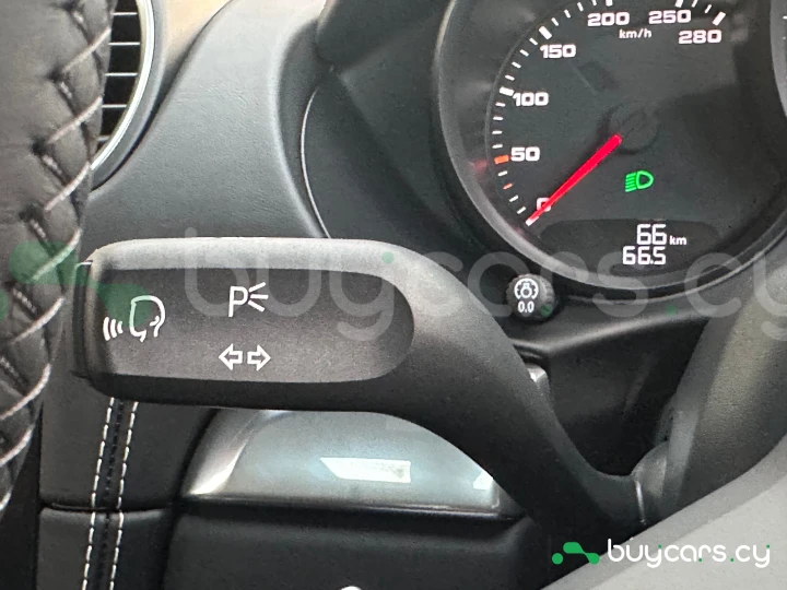 Porsche 718 Boxster White