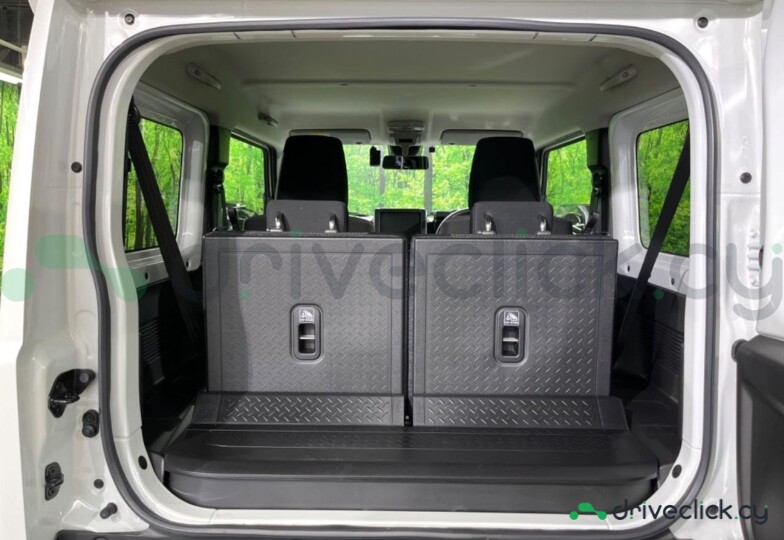 Suzuki Jimny White