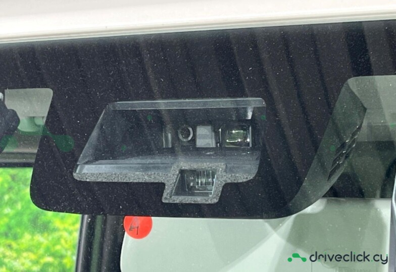 Suzuki Jimny White