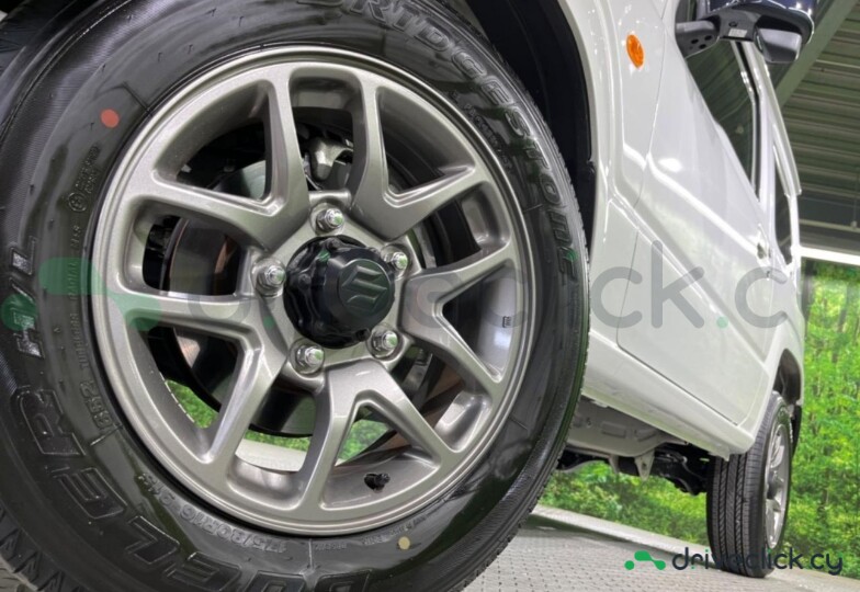 Suzuki Jimny White