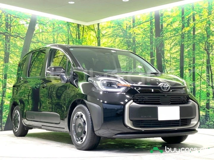 Toyota Sienta Black