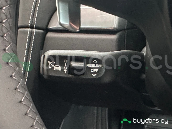 Porsche 718 Boxster White