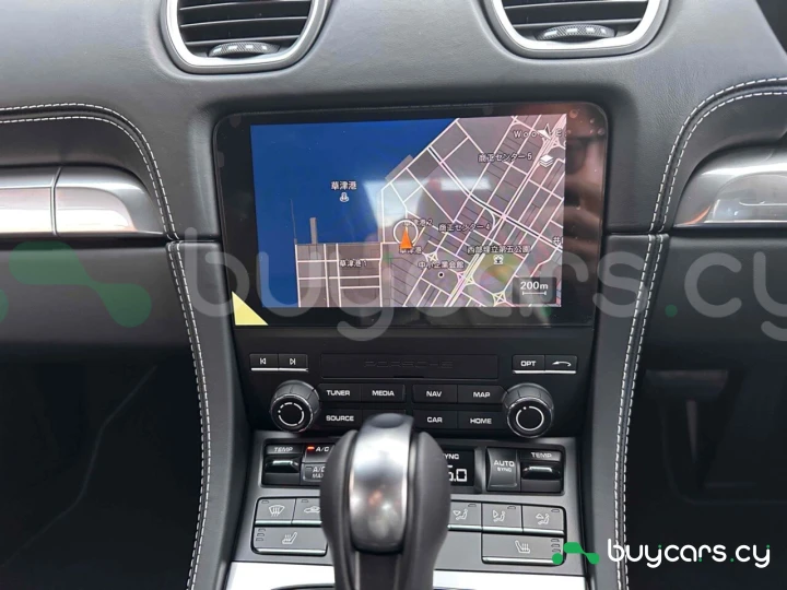 Porsche 718 Boxster White