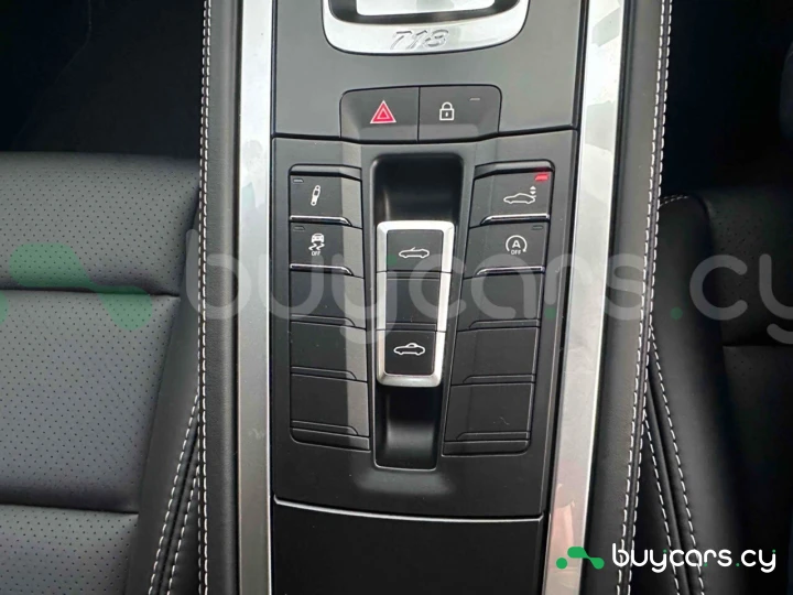 Porsche 718 Boxster White