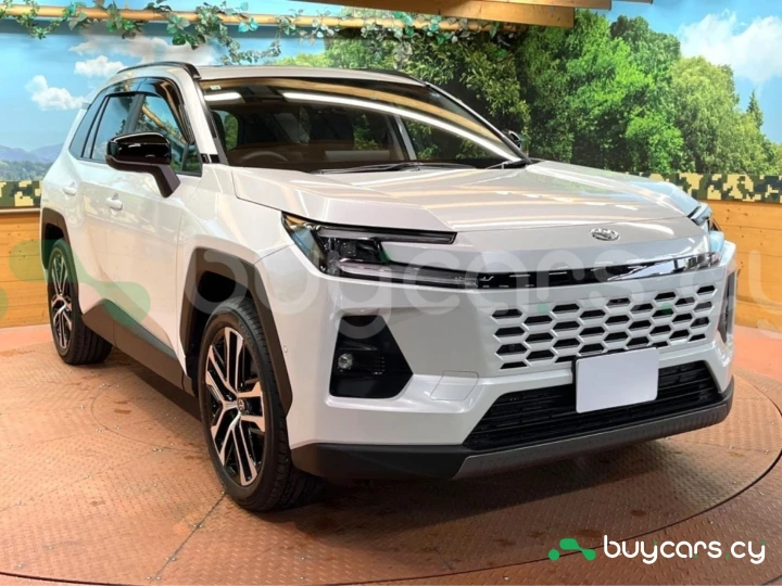 Toyota RAV4 Белый