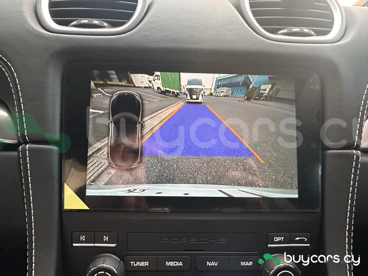 Porsche 718 Boxster White