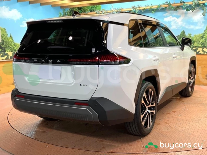 Toyota RAV4 Белый