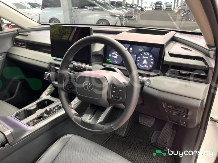 Toyota RAV4 Белый