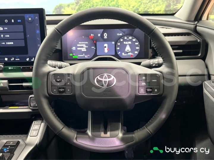 Toyota RAV4 Белый