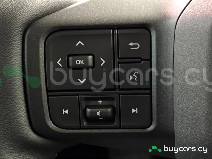 Toyota RAV4 Белый