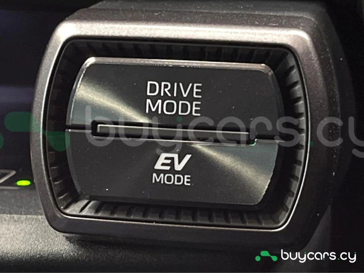 Toyota RAV4 Белый