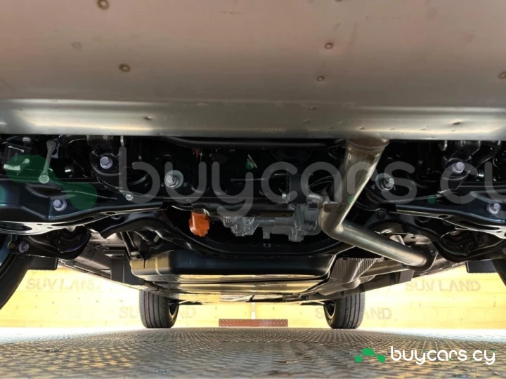 Toyota RAV4 Белый