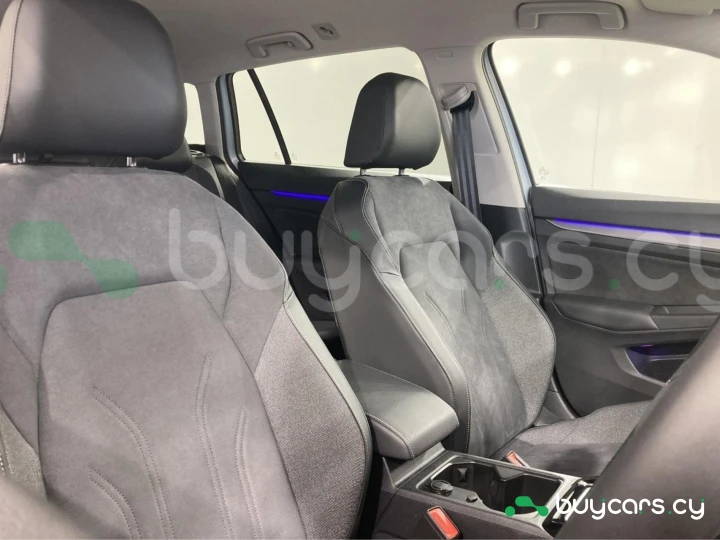 Volkswagen Golf Blue