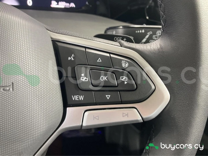 Volkswagen Golf Blue